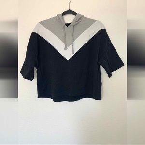 Cropped Athletic Short Sleeve Sweatshirt